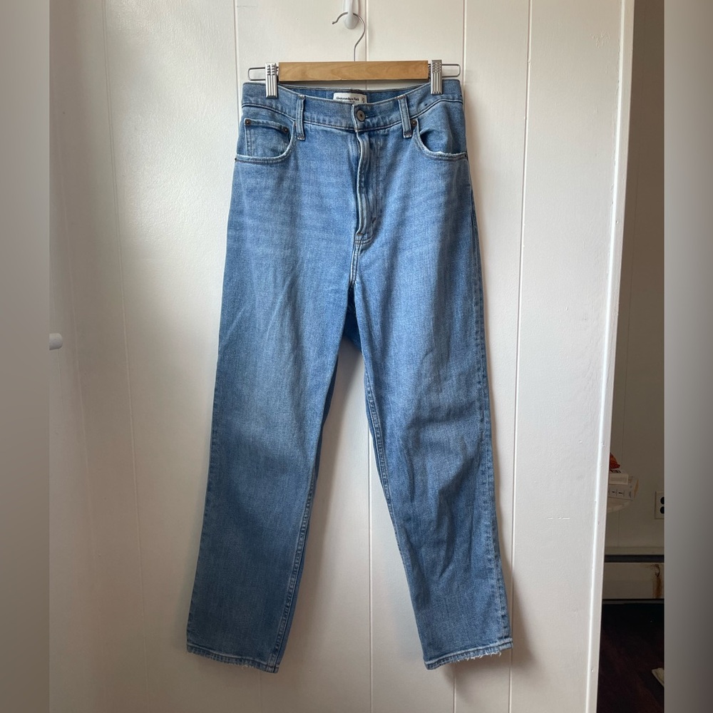 Abercrombie & Fitch Curve Love Ankle Straight Ultra High Rise Jean